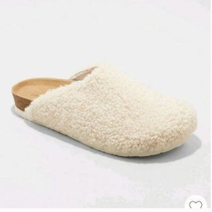 Women's Bev Flats Slip On Sherpa Clogs Cream - Universal Thread. NWT